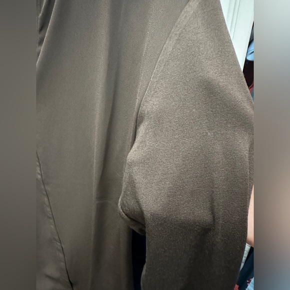 DR2 long sleeve blouse. Brown. XS (fits like a Small) - Picture 7 of 7